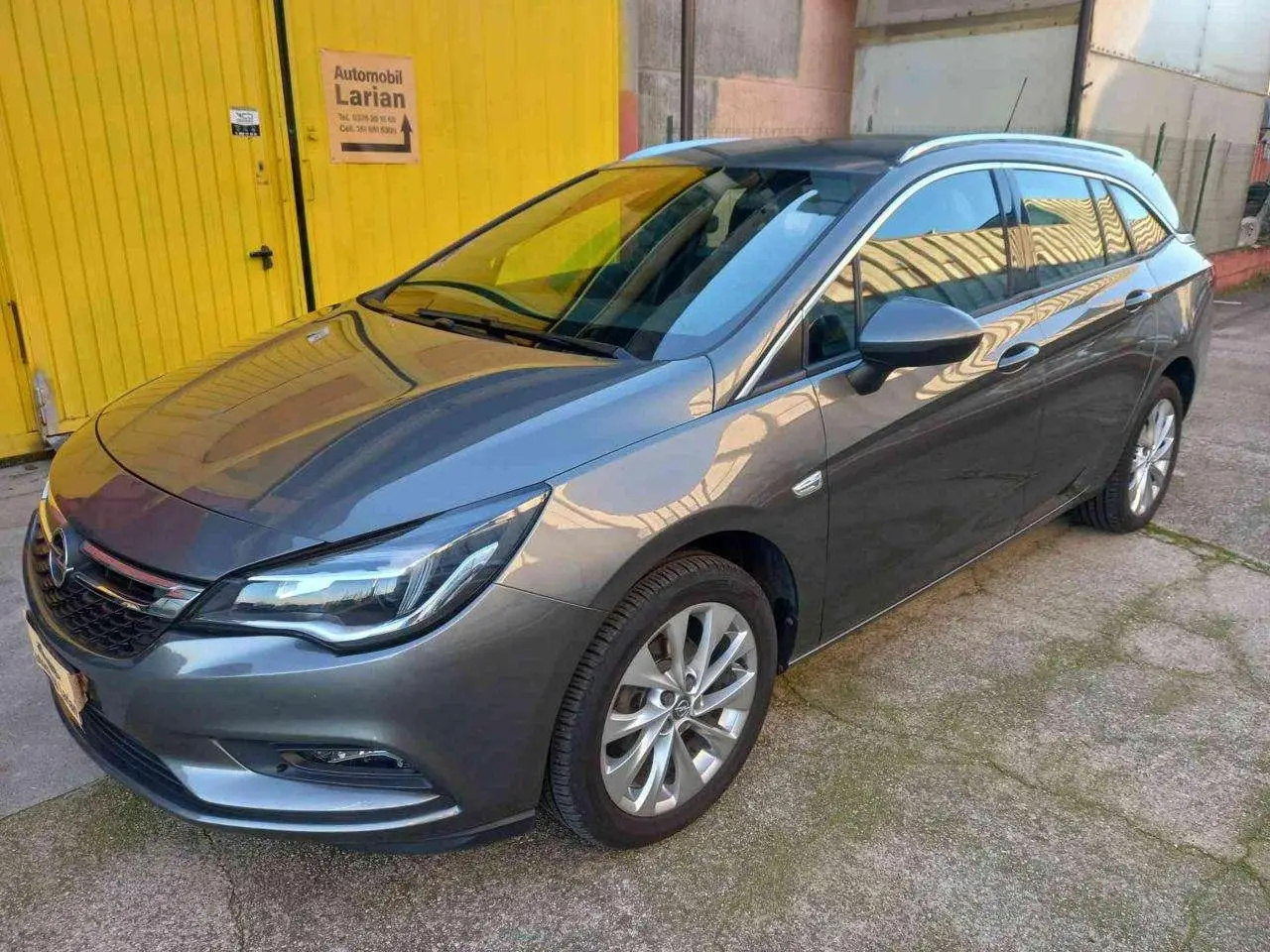 Photo 1 : Opel Astra 2019 Autres