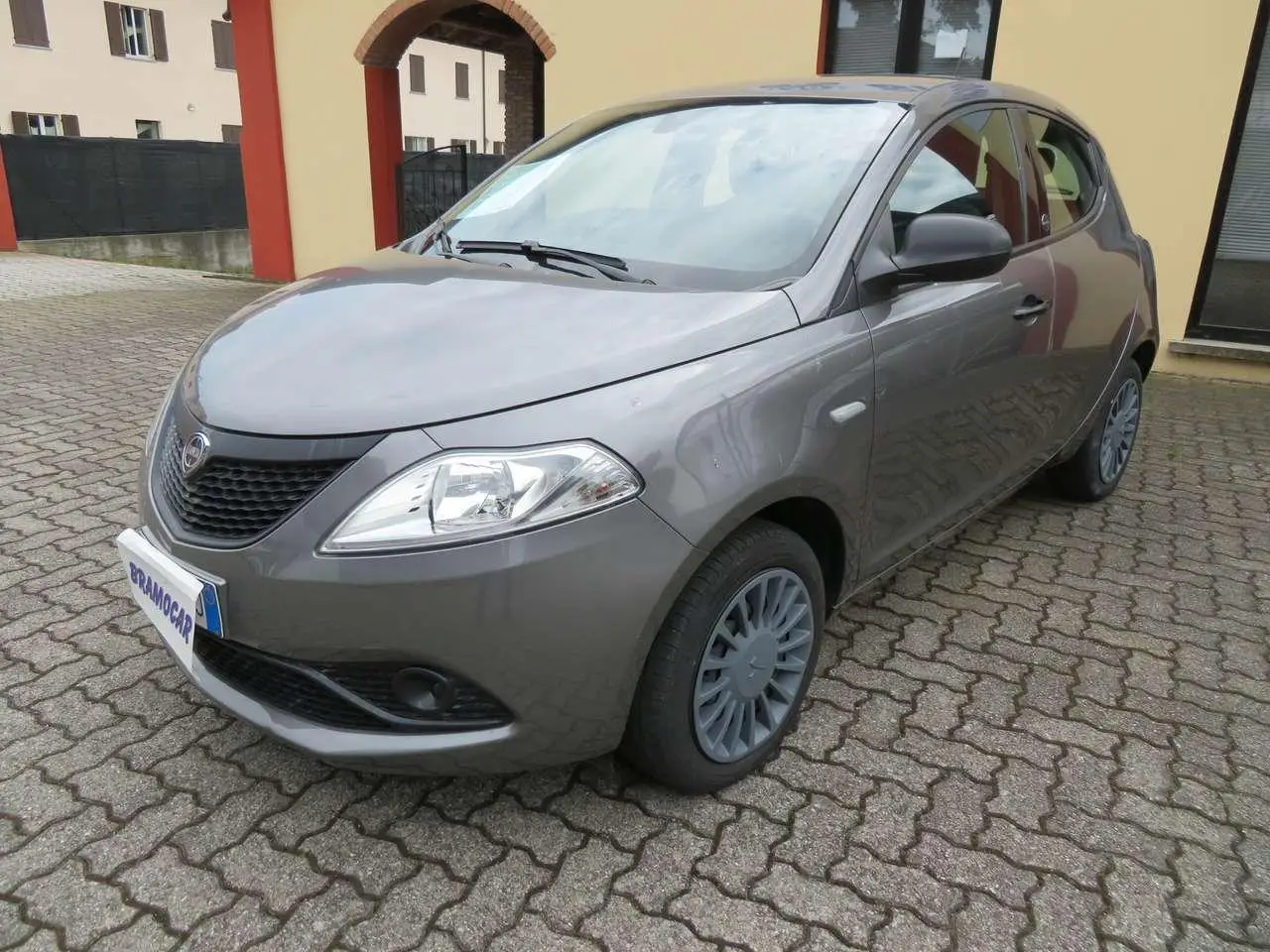 Photo 1 : Lancia Ypsilon 2021 Hybrid