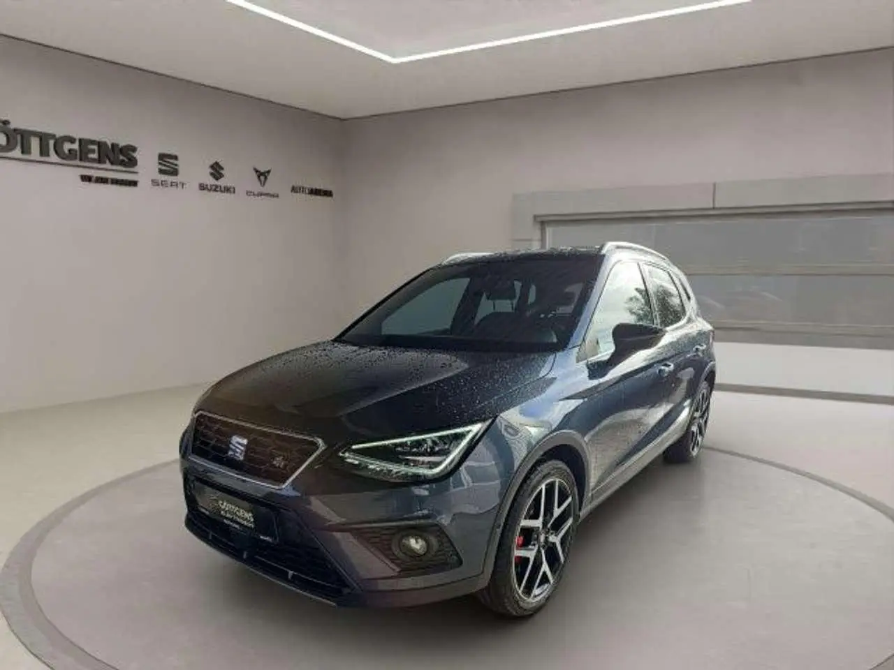 Photo 1 : Seat Arona 2021 Essence