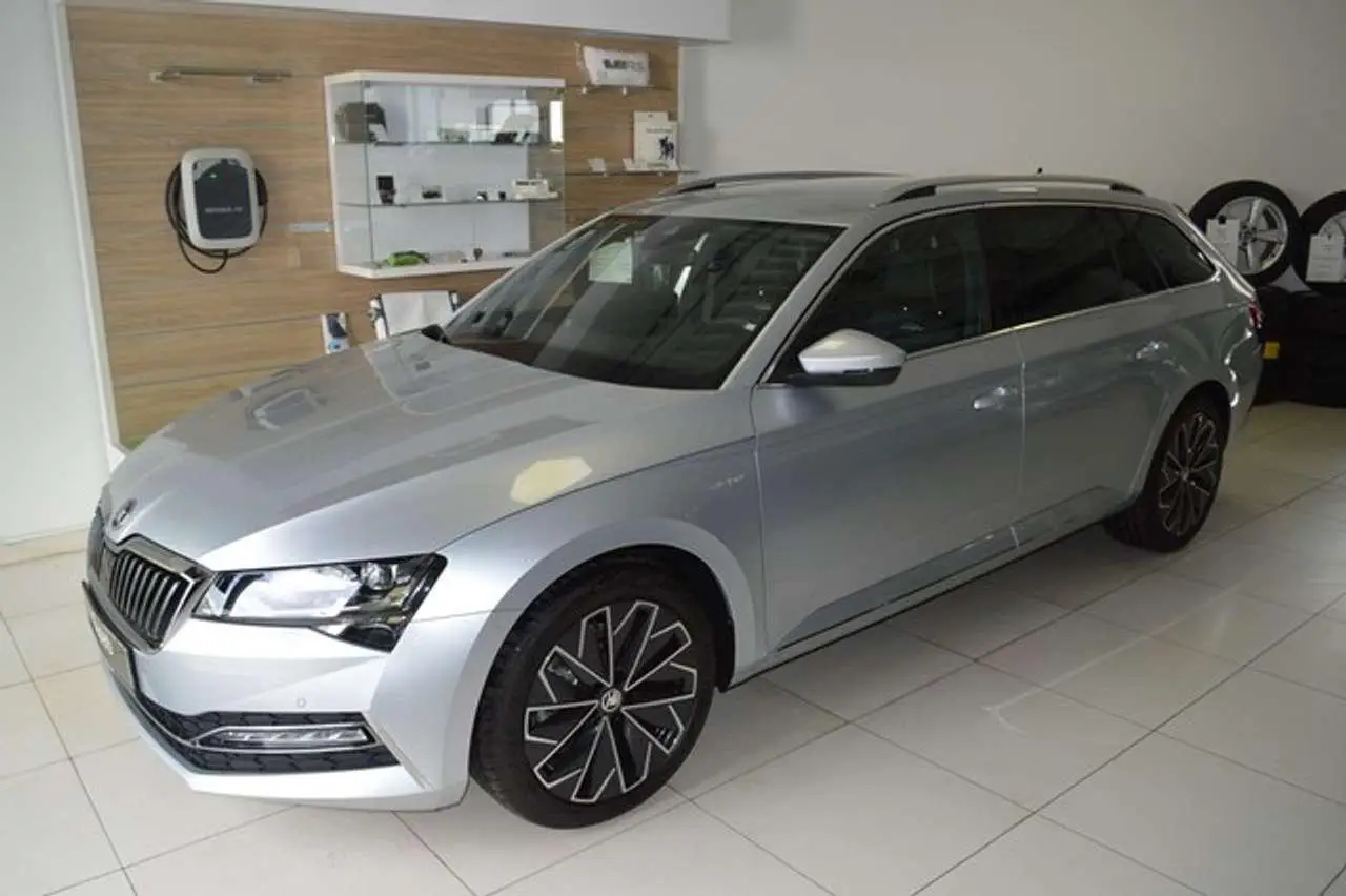 Photo 1 : Skoda Superb 2024 Diesel