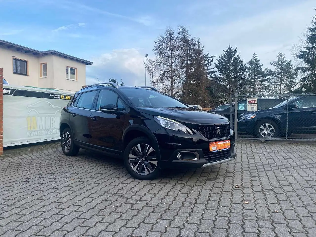 Photo 1 : Peugeot 2008 2019 Petrol