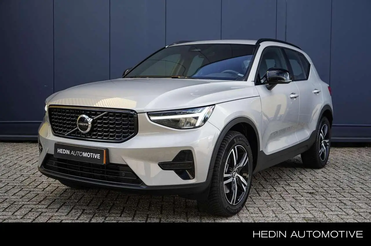 Photo 1 : Volvo Xc40 2024 Hybrid