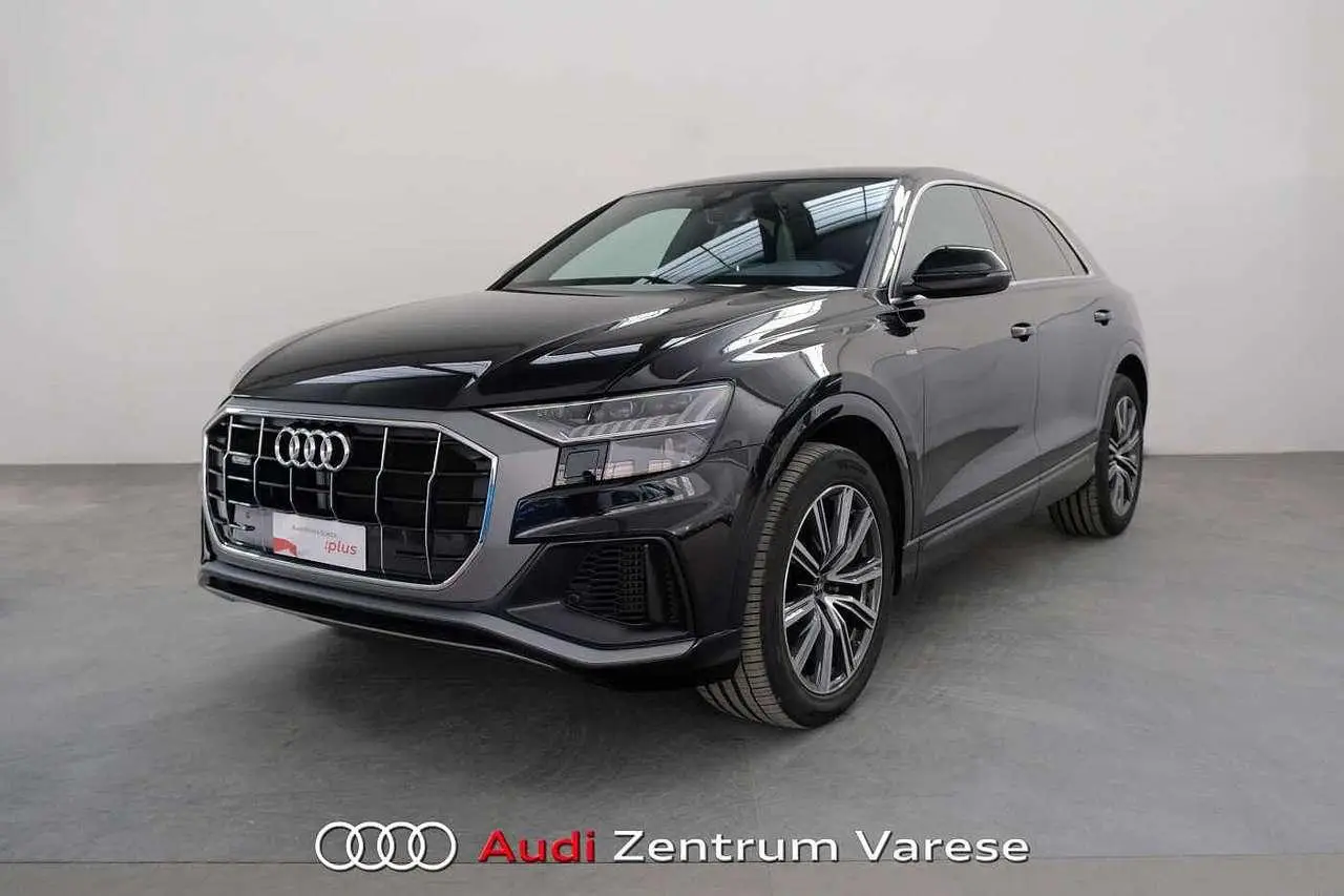 Photo 1 : Audi Q8 2022 Hybride