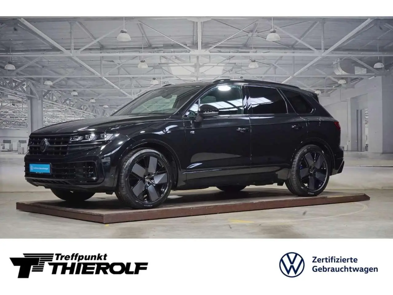 Photo 1 : Volkswagen Touareg 2024 Hybrid