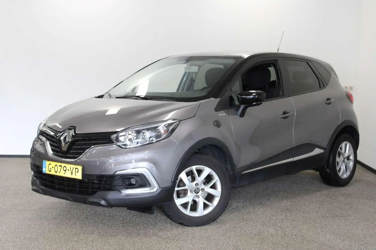 Photo 1 : Renault Captur 2019 Petrol