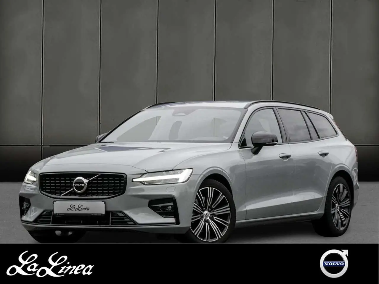 Photo 1 : Volvo V60 2023 Diesel