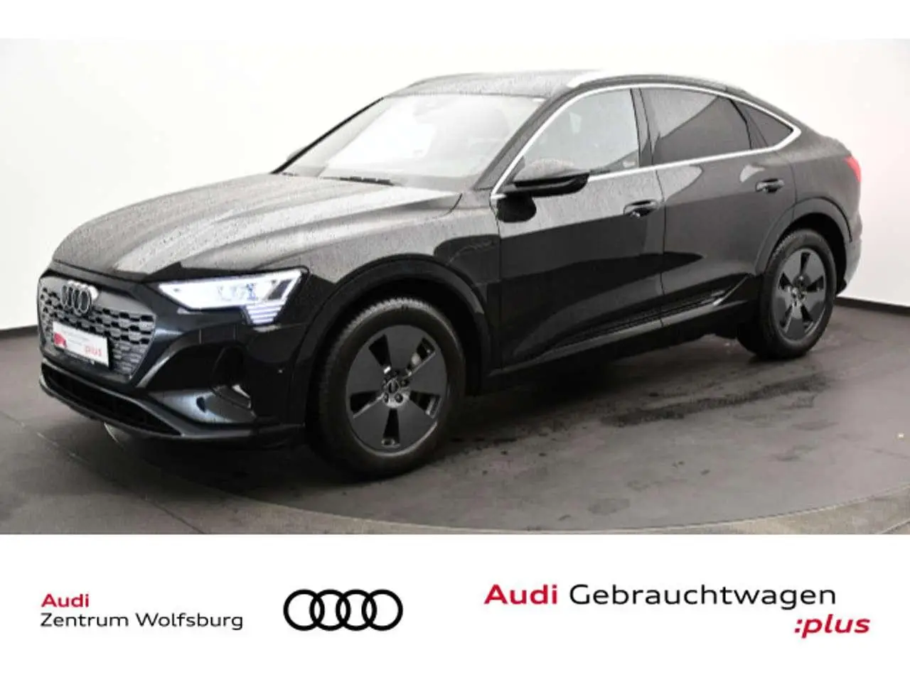 Photo 1 : Audi Q8 2023 Électrique