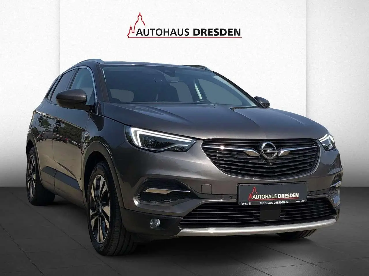 Photo 1 : Opel Grandland 2021 Hybrid