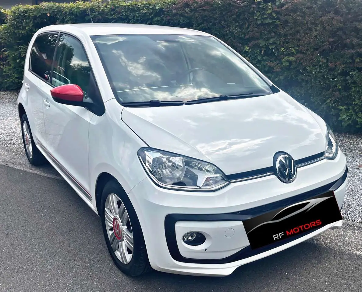 Photo 1 : Volkswagen Up! 2018 Petrol