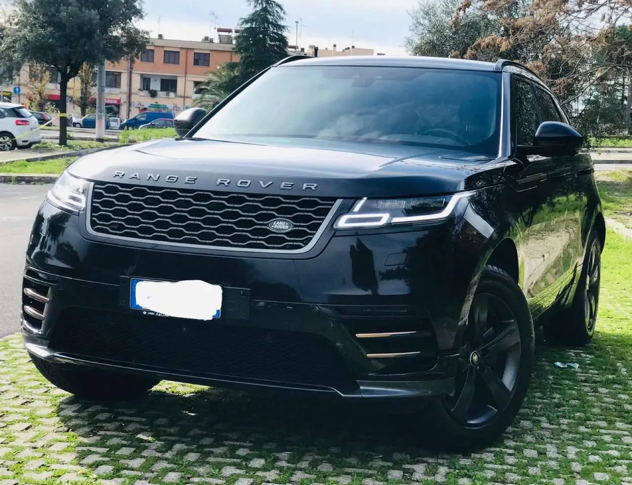 Photo 1 : Land Rover Range Rover Velar 2018 Petrol