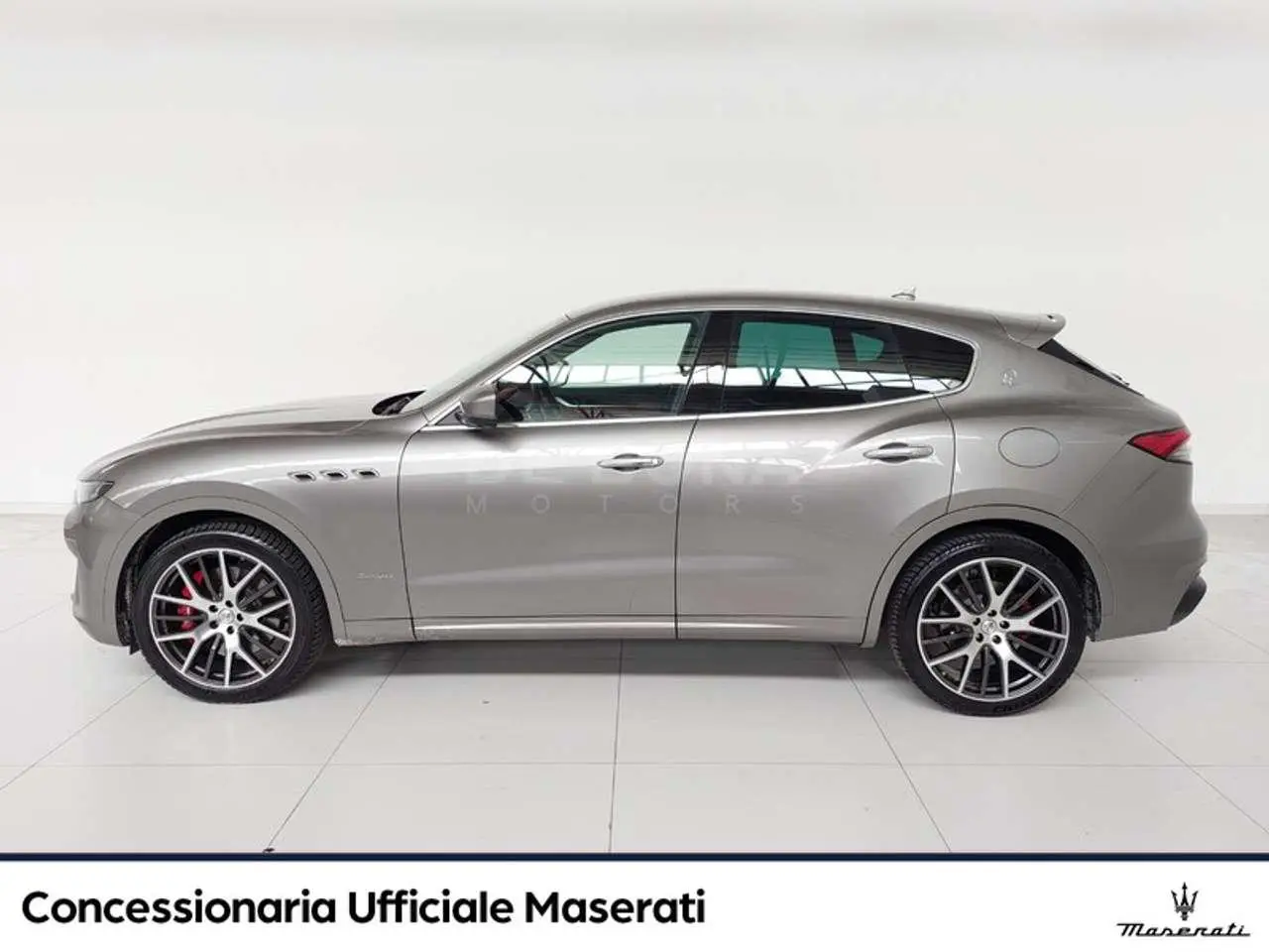 Photo 1 : Maserati Levante 2020 Essence