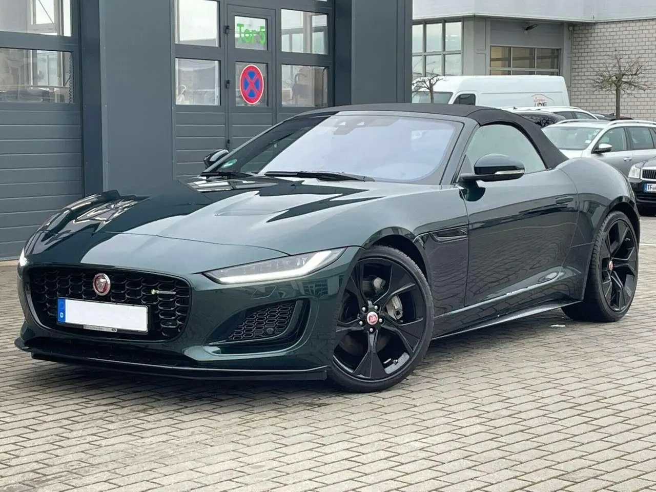 Photo 1 : Jaguar F-type 2022 Petrol