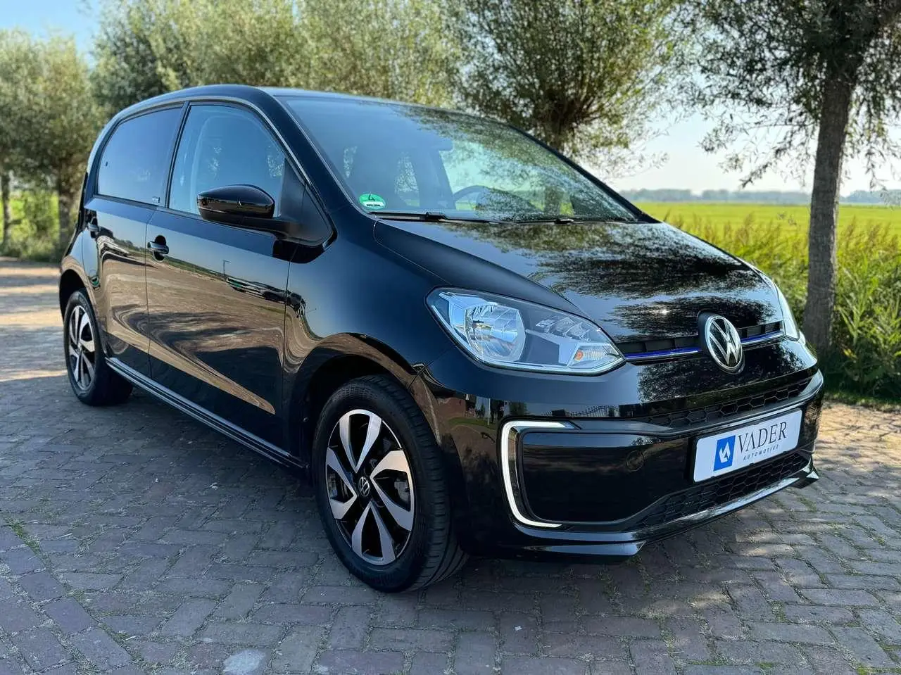 Photo 1 : Volkswagen Up! 2021 Électrique