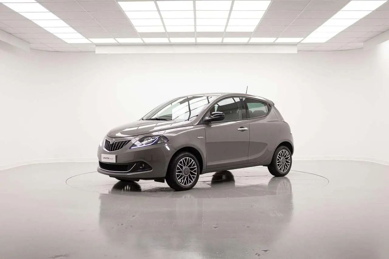 Photo 1 : Lancia Ypsilon 2023 Hybrid