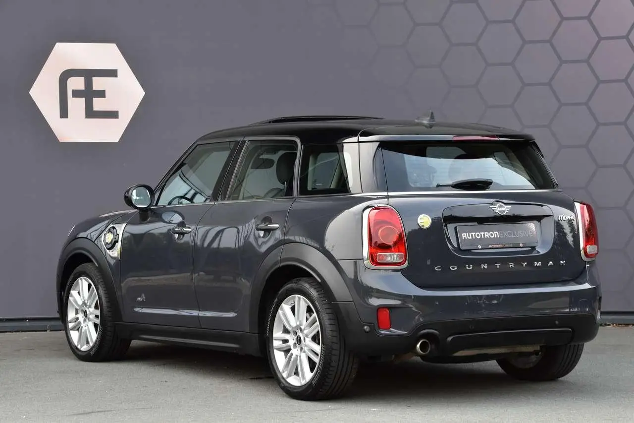 Photo 1 : Mini Cooper 2018 Hybrid