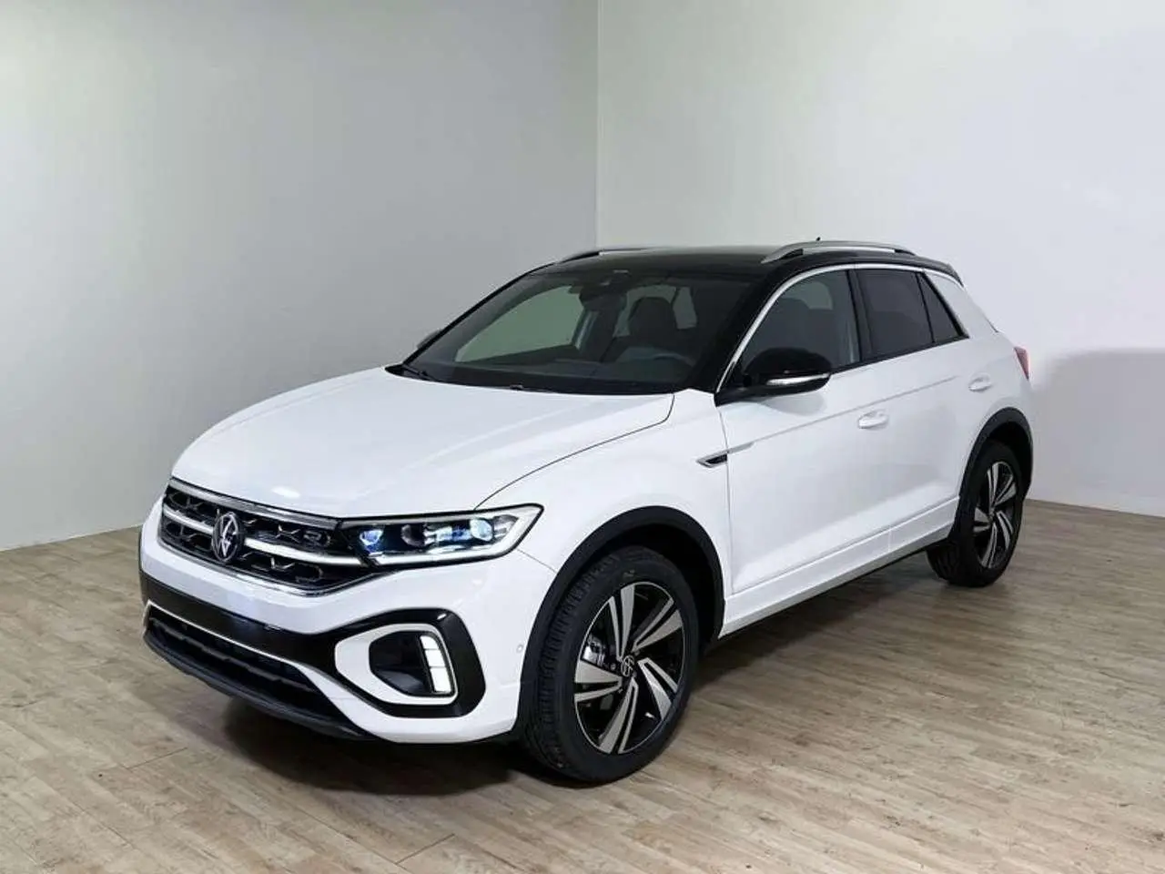 Photo 1 : Volkswagen T-roc 2024 Diesel