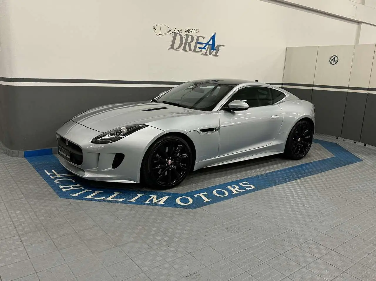 Photo 1 : Jaguar F-type 2016 Essence