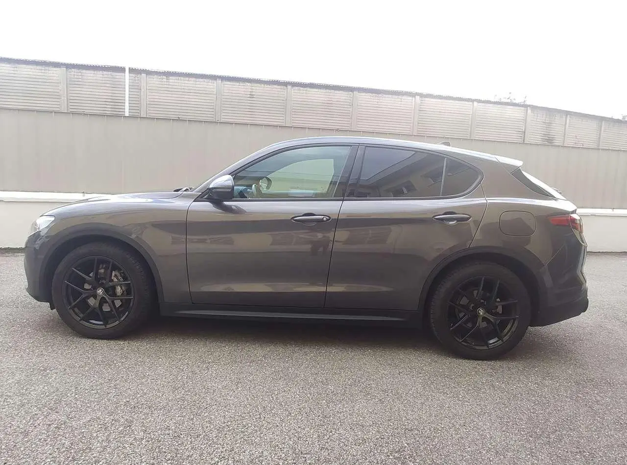 Photo 1 : Alfa Romeo Stelvio 2022 Diesel