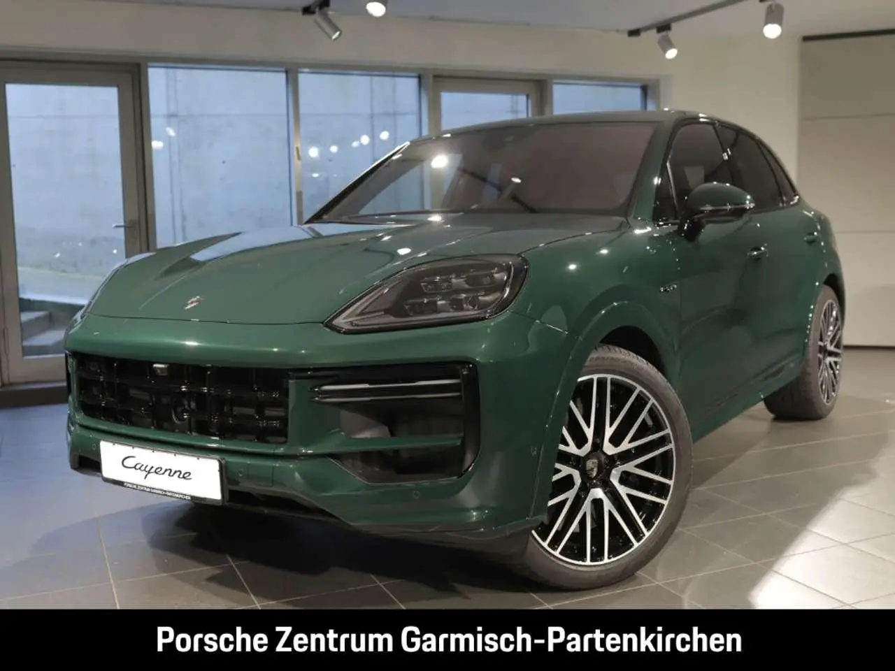 Photo 1 : Porsche Cayenne 2024 Hybrid