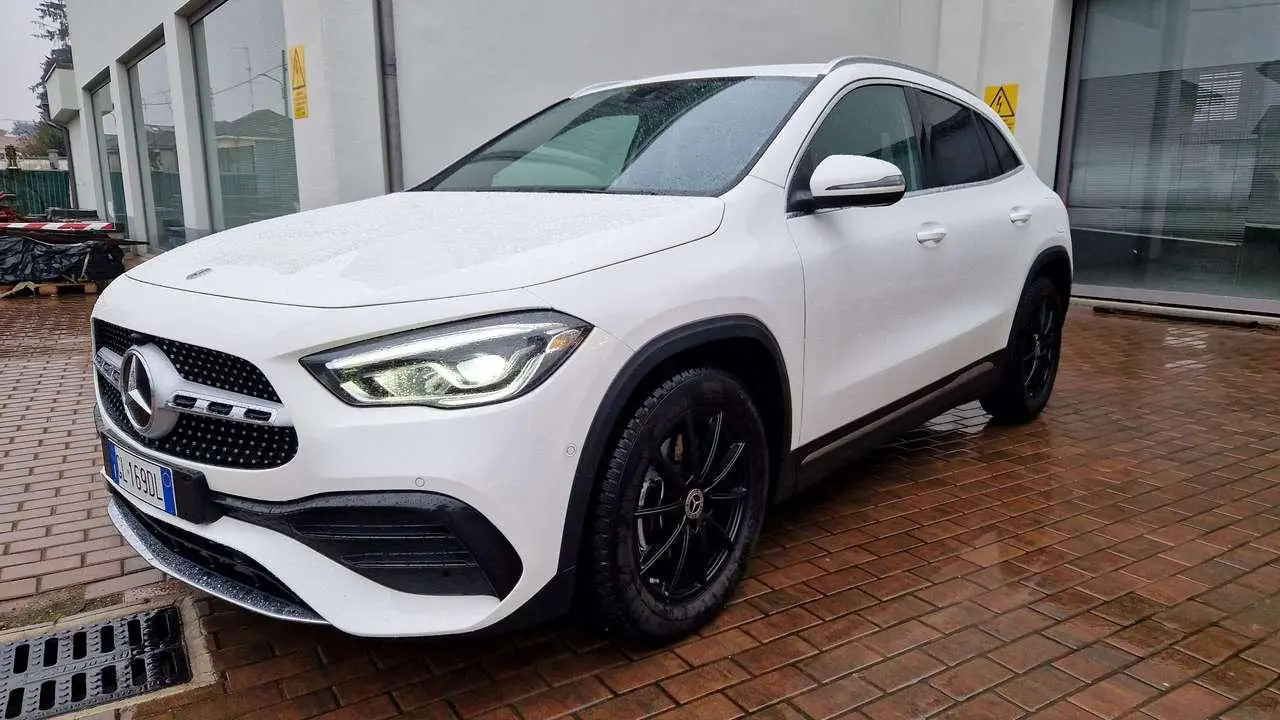 Photo 1 : Mercedes-benz Classe Gla 2022 Petrol