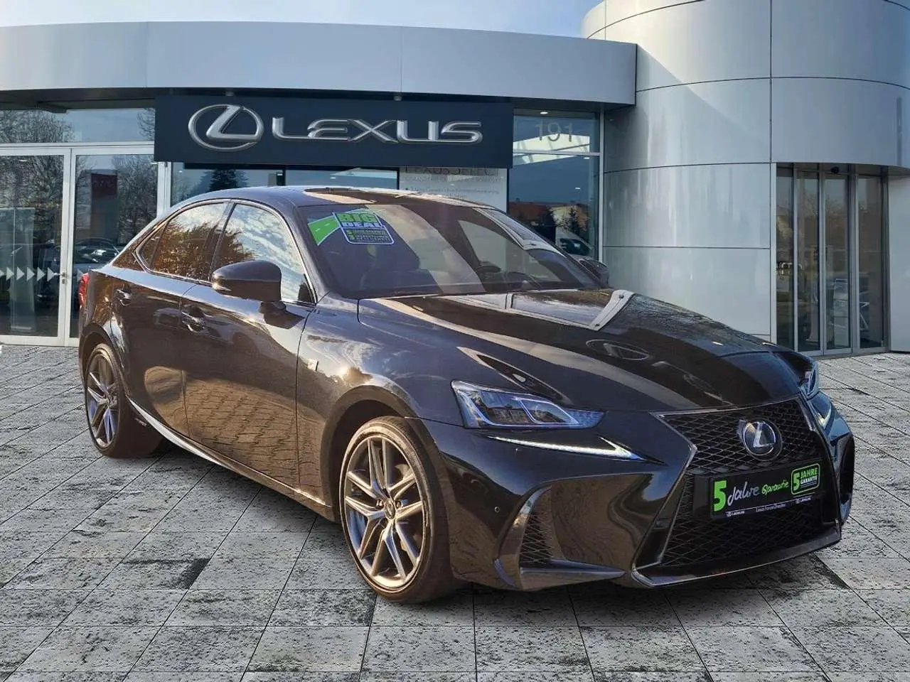 Photo 1 : Lexus Is 2020 Hybride