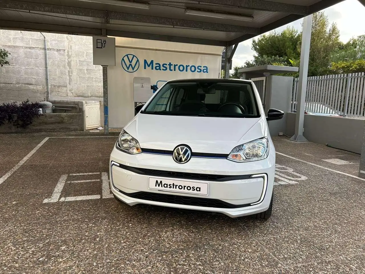 Photo 1 : Volkswagen Up! 2021 Électrique