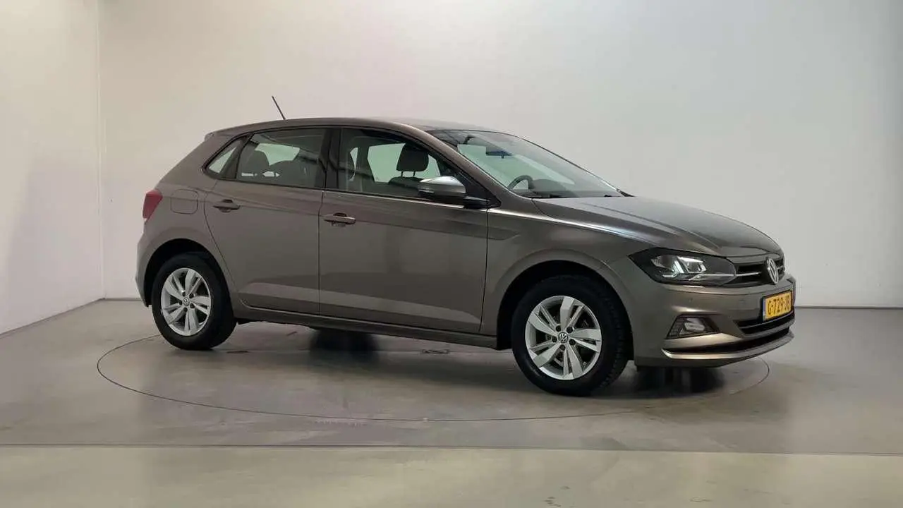 Photo 1 : Volkswagen Polo 2019 Essence