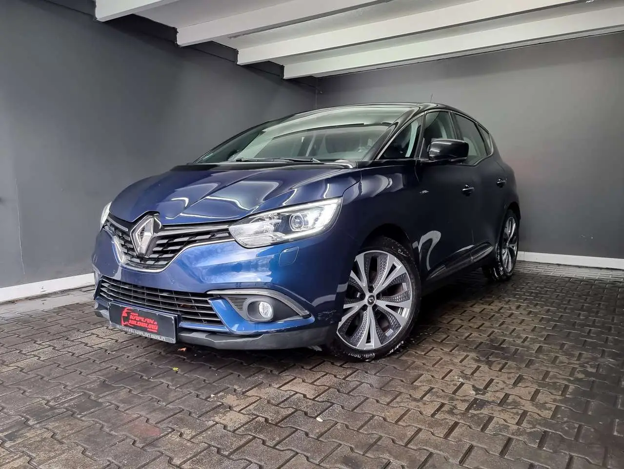 Photo 1 : Renault Scenic 2017 Essence