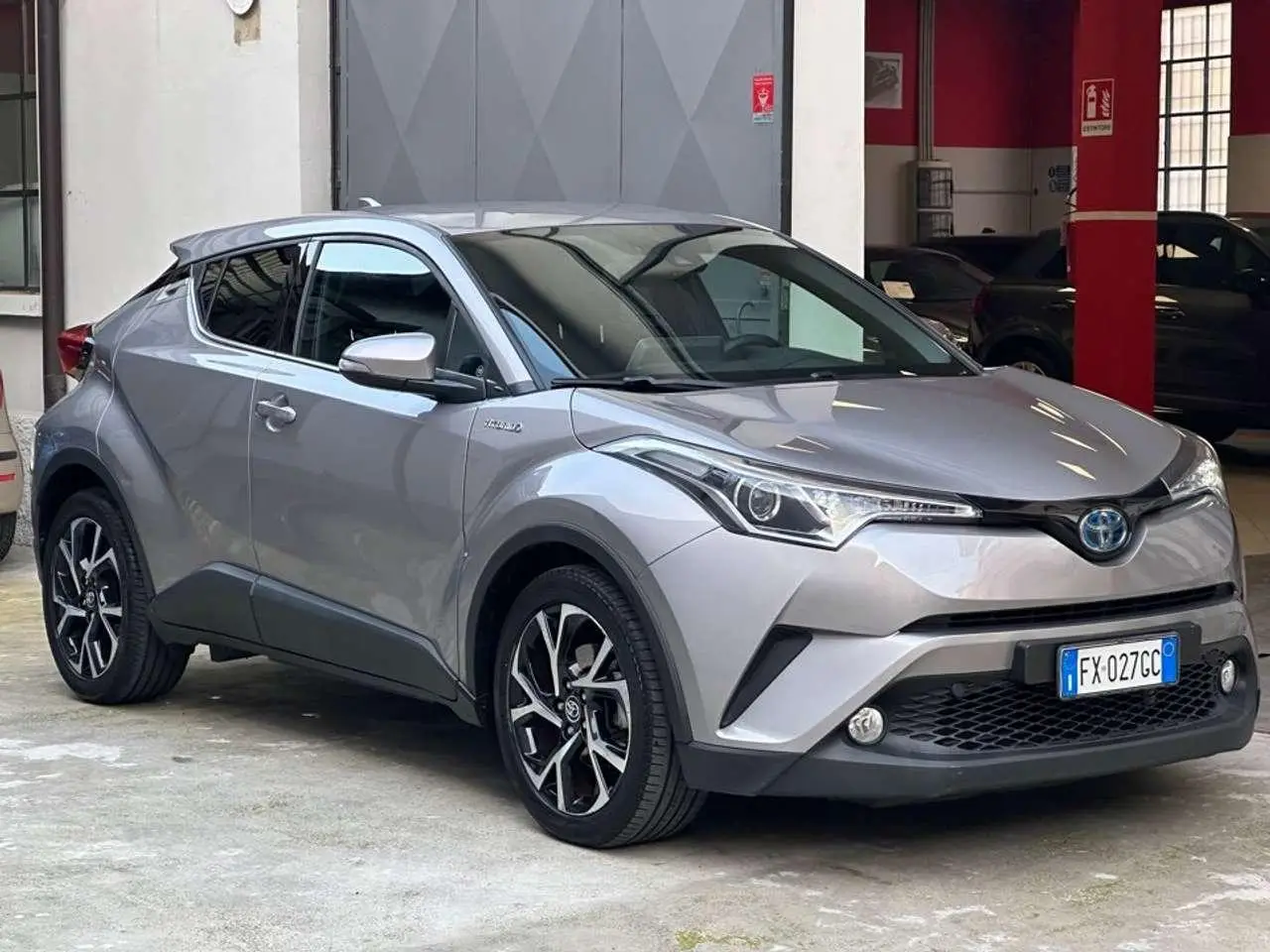 Photo 1 : Toyota C-hr 2019 Hybrid