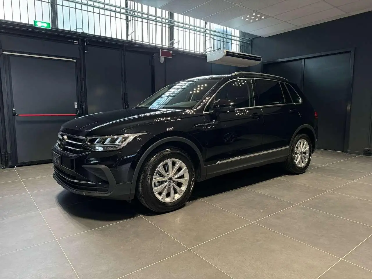 Photo 1 : Volkswagen Tiguan 2023 Diesel