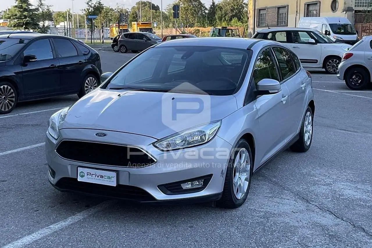 Photo 1 : Ford Focus 2016 Diesel