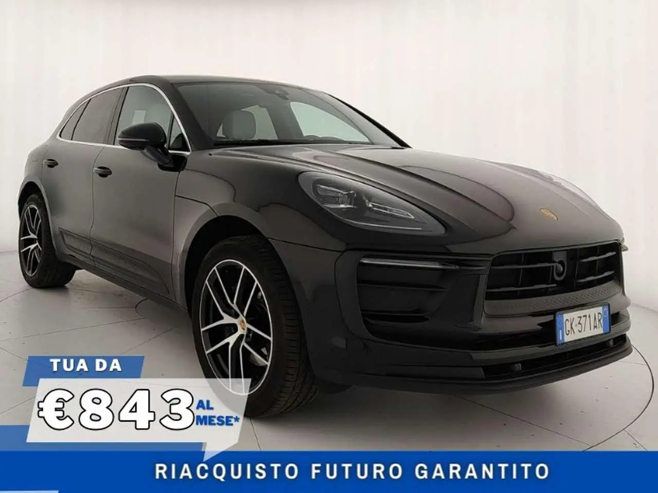 Photo 1 : Porsche Macan 2022 Essence