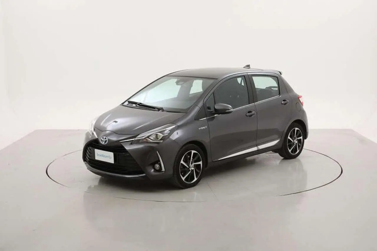 Photo 1 : Toyota Yaris 2019 Hybrid