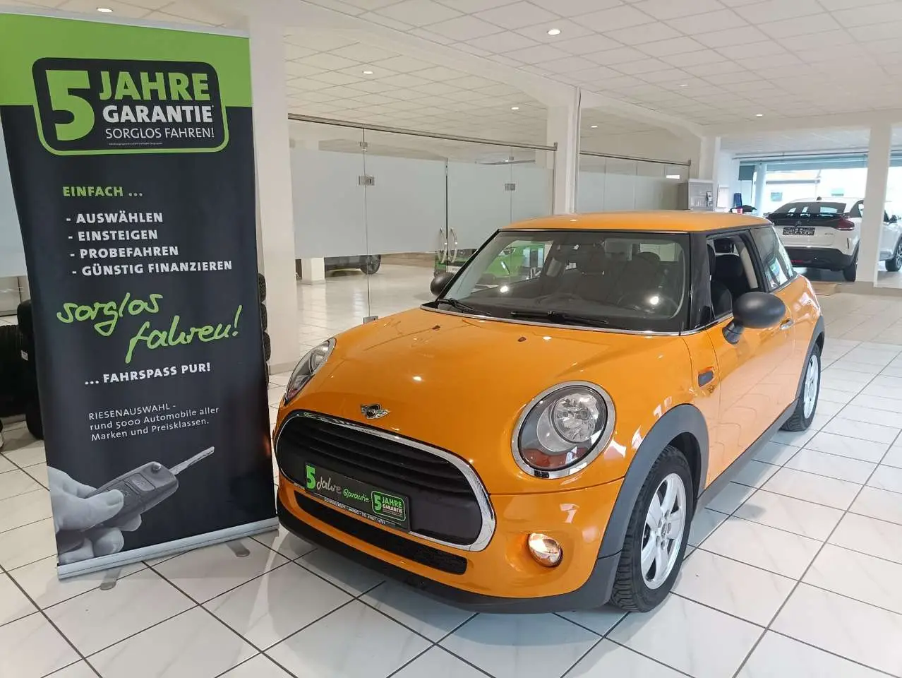 Photo 1 : Mini One 2015 Petrol