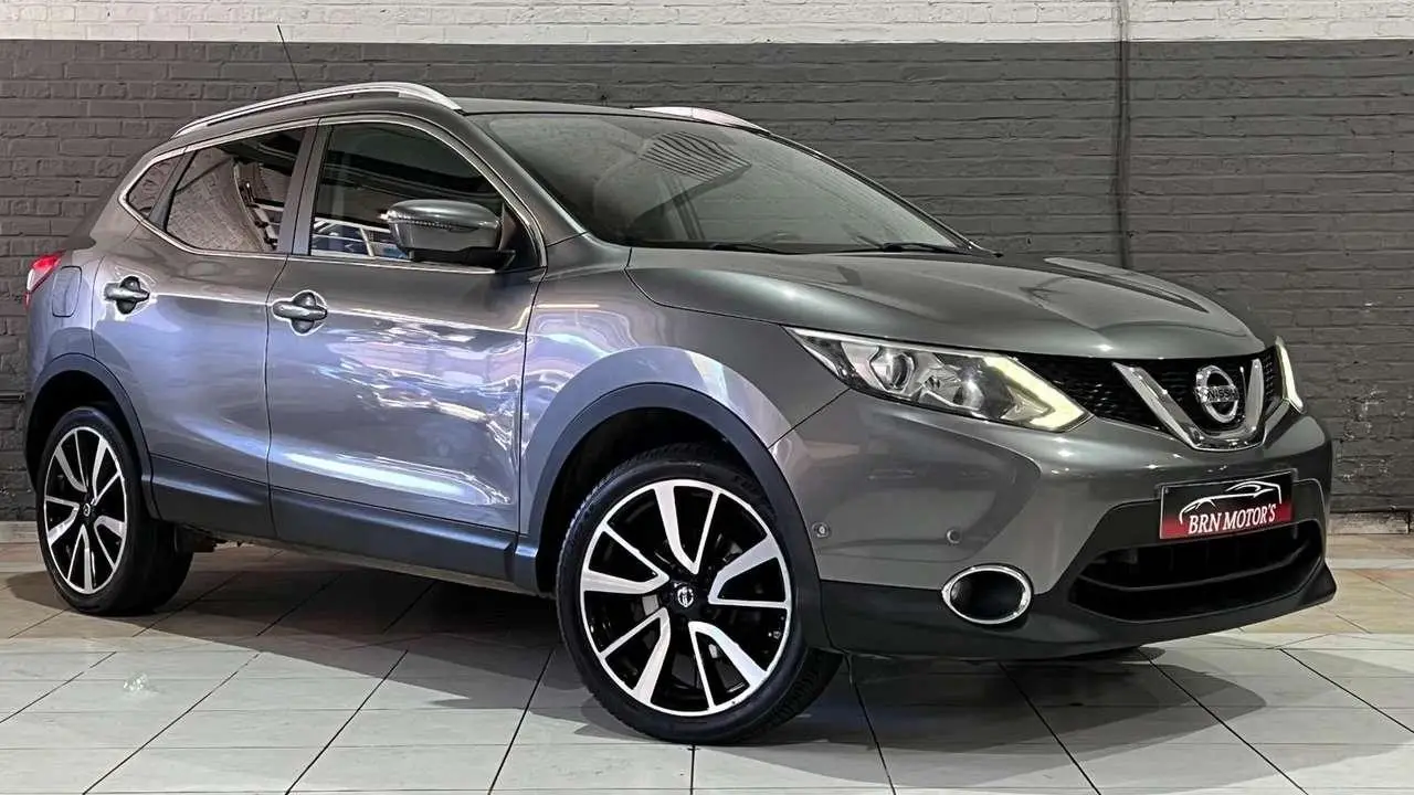 Photo 1 : Nissan Qashqai 2015 Petrol