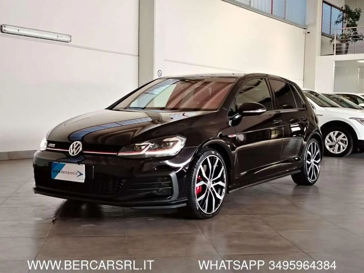 Photo 1 : Volkswagen Golf 2019 Petrol