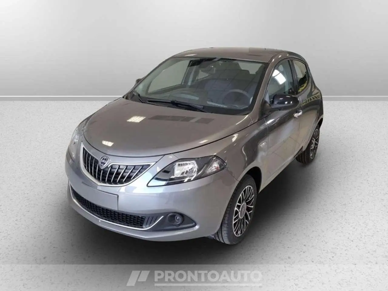 Photo 1 : Lancia Ypsilon 2024 Non renseigné