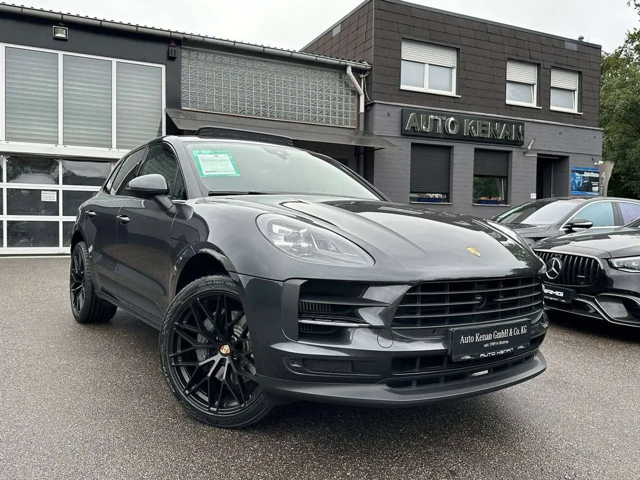 Photo 1 : Porsche Macan 2020 Petrol