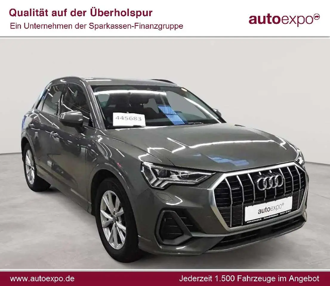 Photo 1 : Audi Q3 2020 Essence