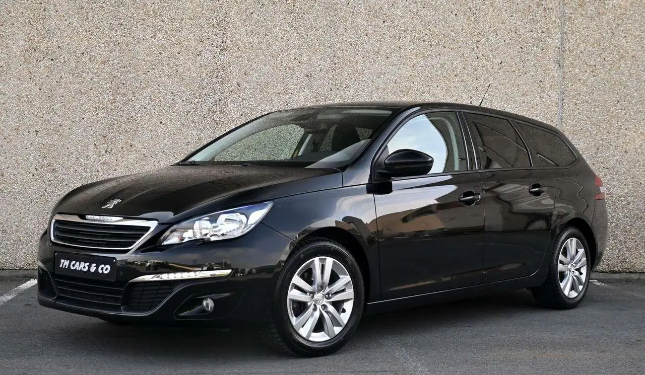 Photo 1 : Peugeot 308 2016 Petrol