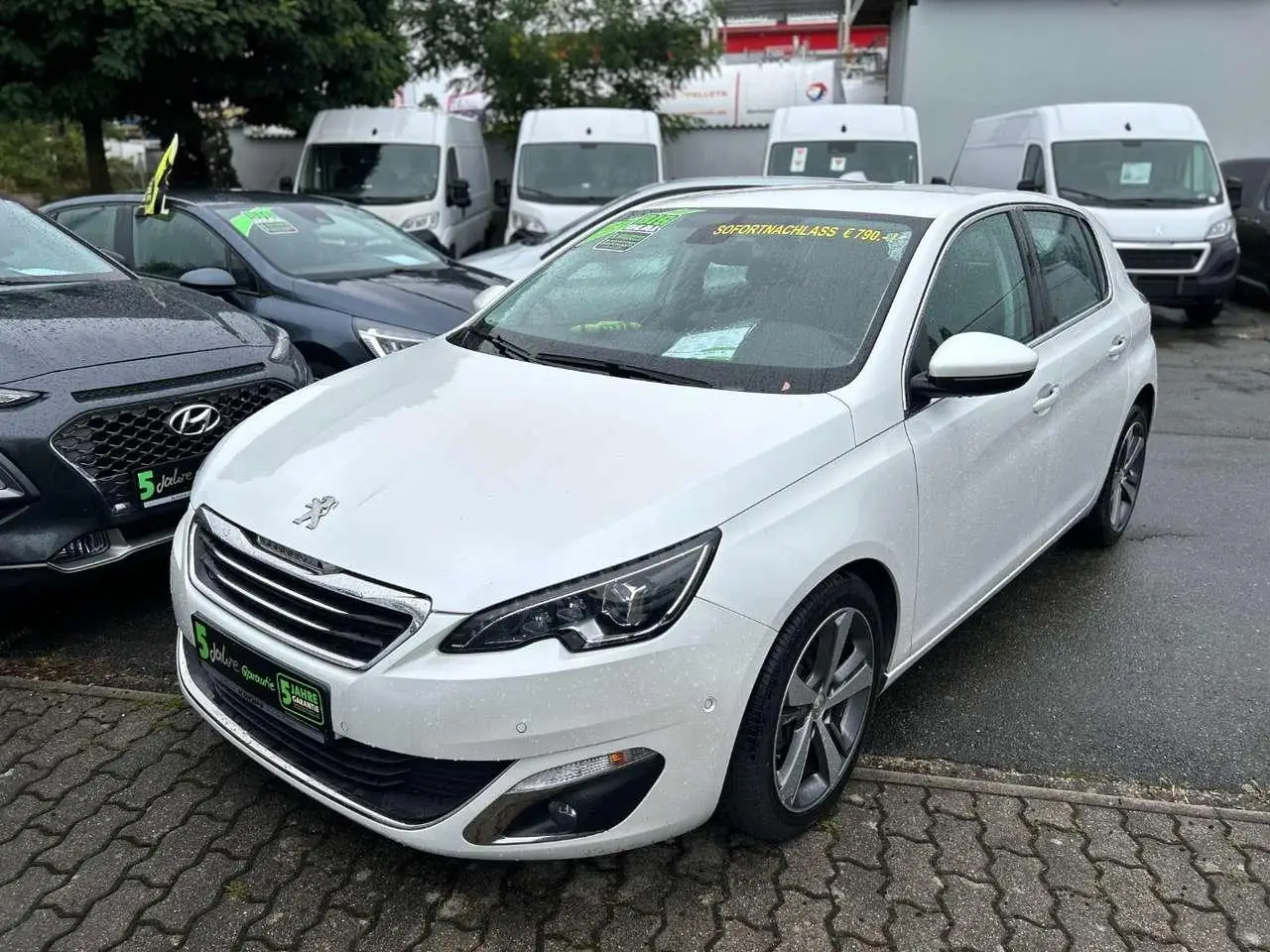 Photo 1 : Peugeot 308 2015 Petrol