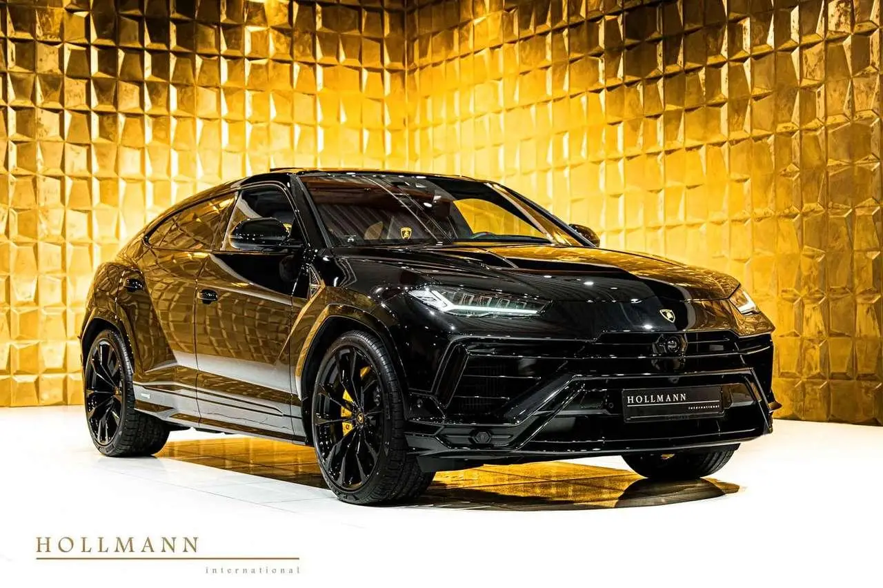 Photo 1 : Lamborghini Urus 2024 Essence