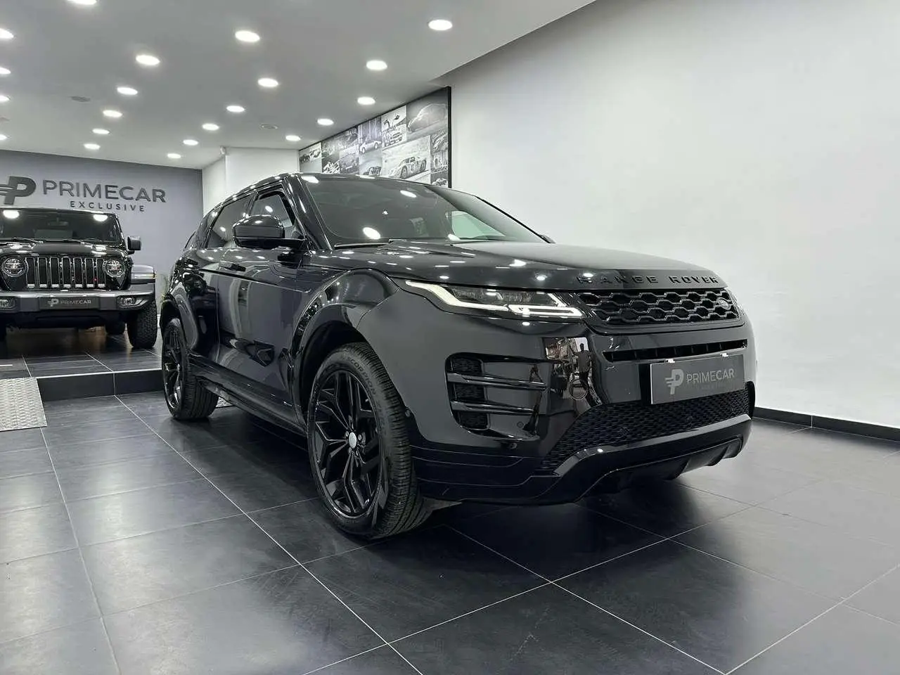 Photo 1 : Land Rover Range Rover Evoque 2019 Hybrid