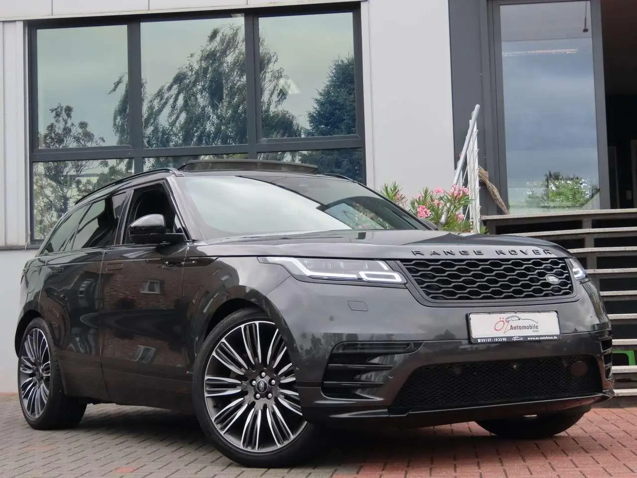 Photo 1 : Land Rover Range Rover Velar 2021 Essence