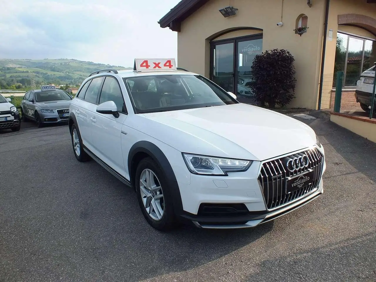 Photo 1 : Audi A4 2018 Diesel