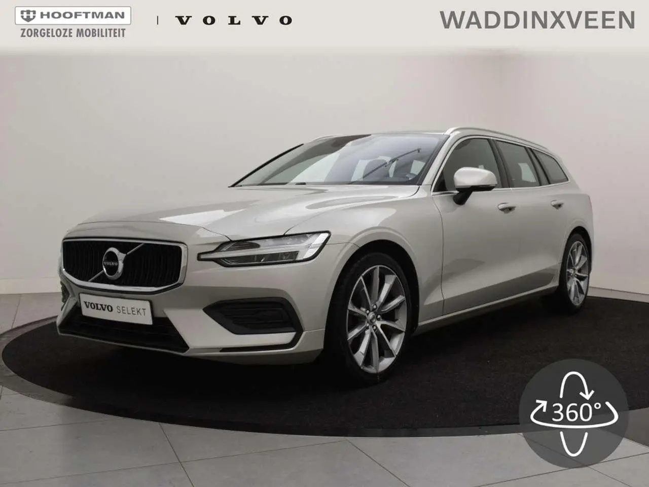 Photo 1 : Volvo V60 2020 Petrol