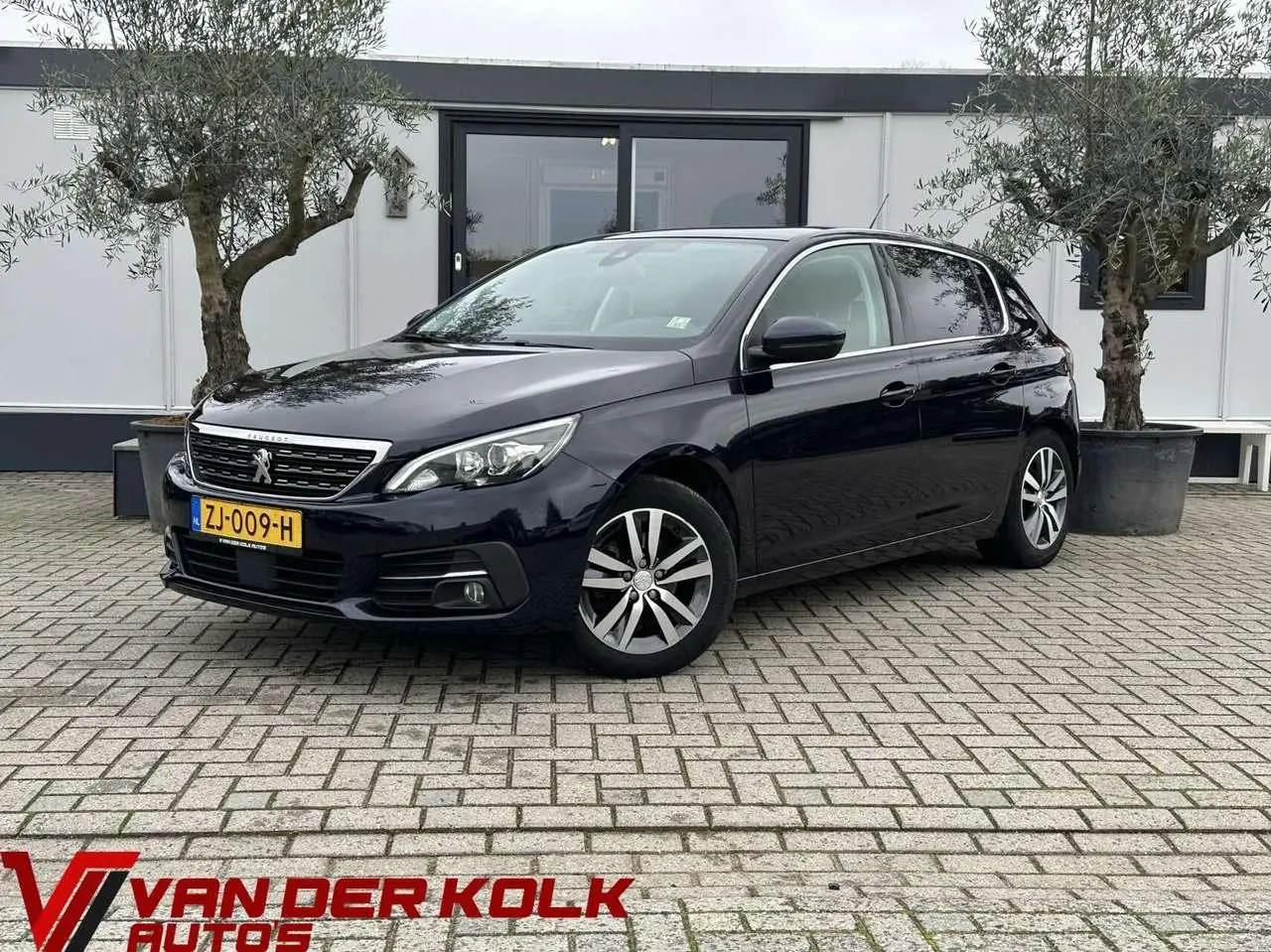 Photo 1 : Peugeot 308 2019 Essence