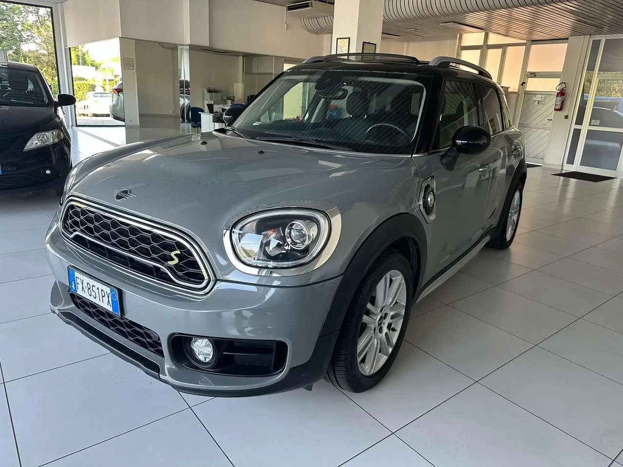 Photo 1 : Mini Cooper 2019 Hybride