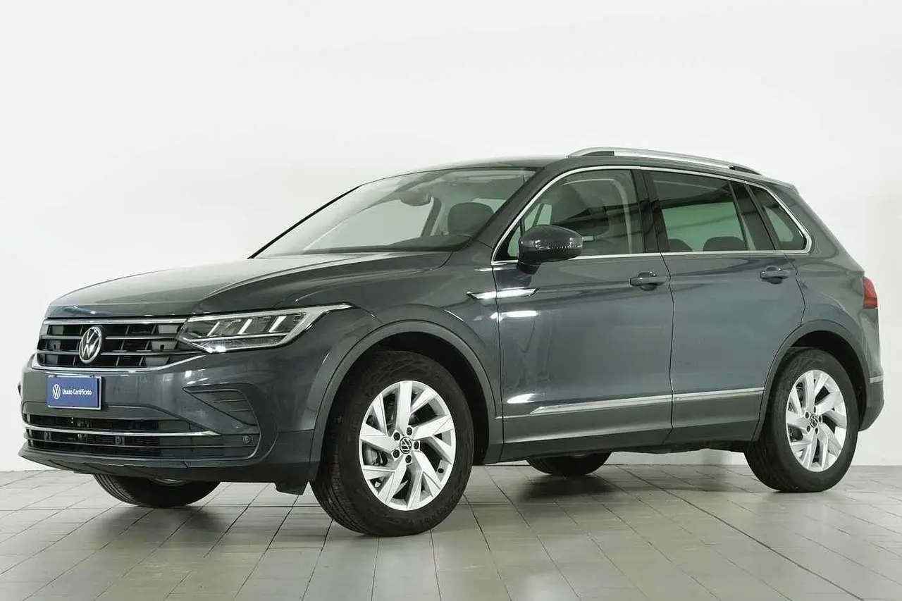 Photo 1 : Volkswagen Tiguan 2021 Essence