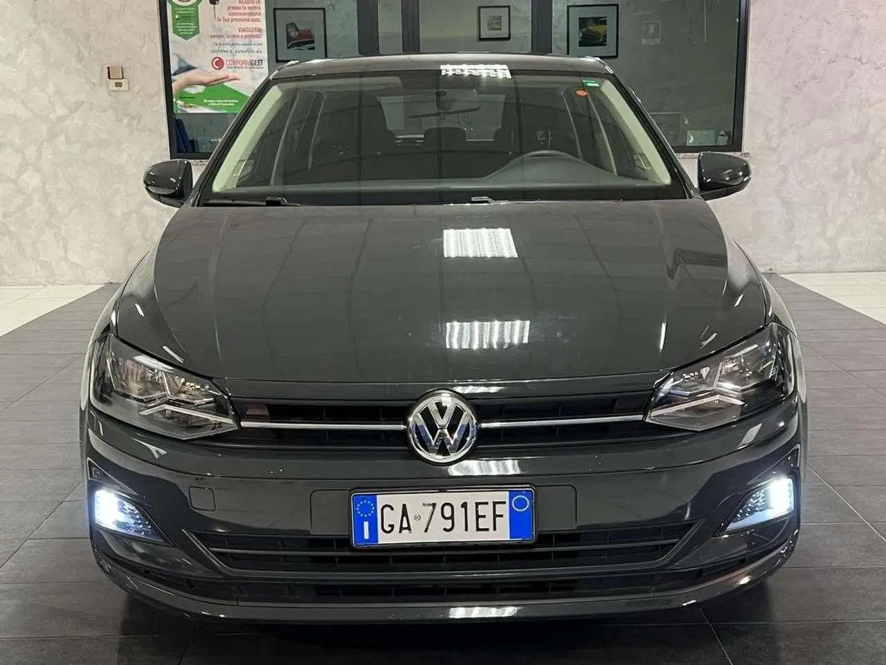 Photo 1 : Volkswagen Polo 2020 Petrol